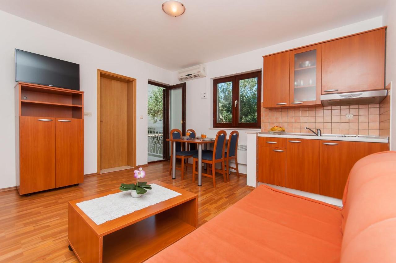 Apartments Ricina Dugi Rat Extérieur photo